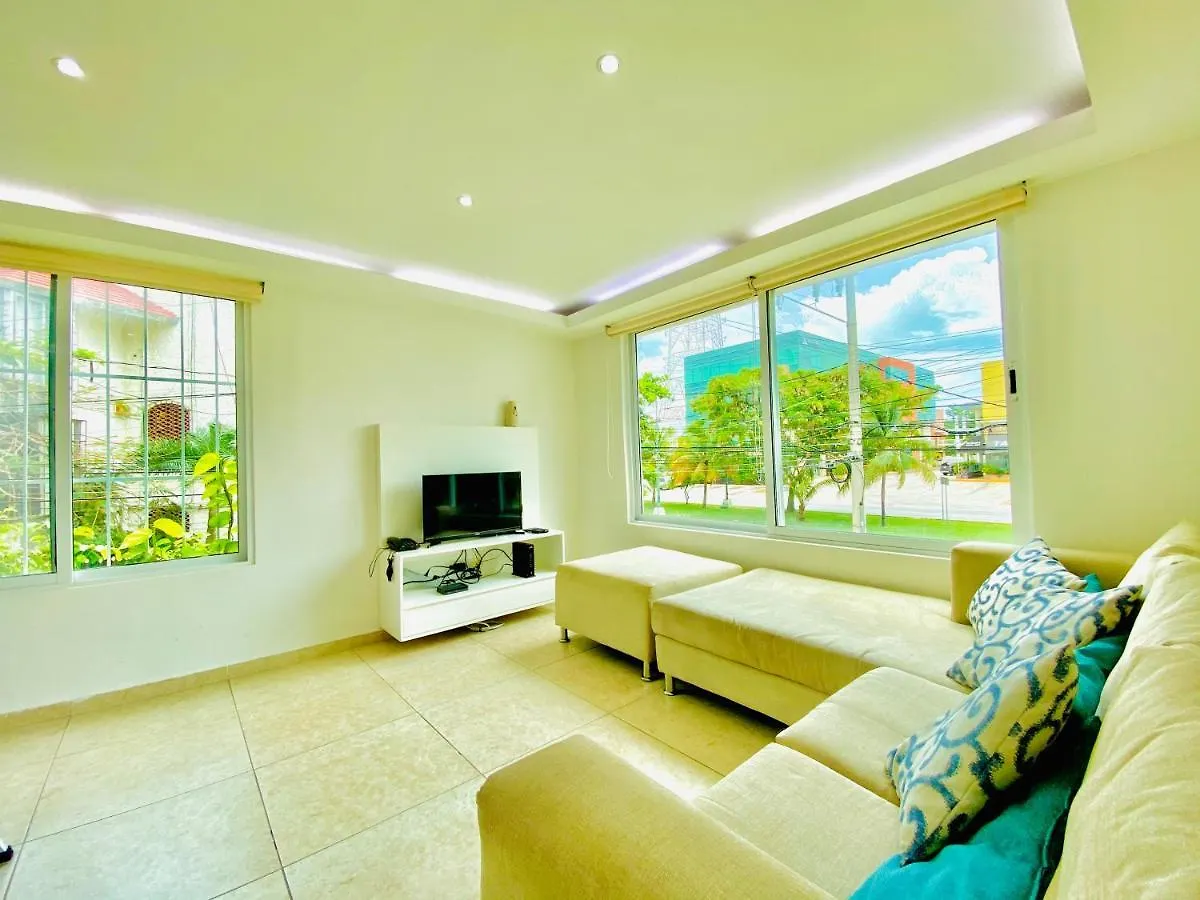 Apartamento Calido Y Moderno En La Entrada De La Zona Hotelera 坎昆 公寓